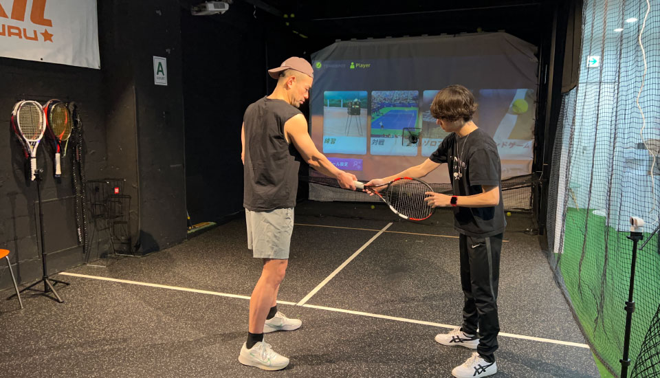 いっしょにテニスルって？